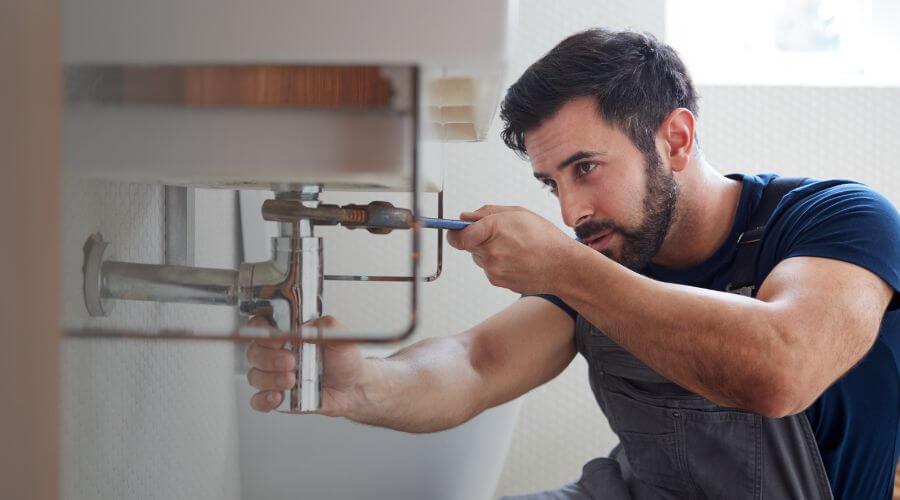 Water heater leaking fix in Manati, PR